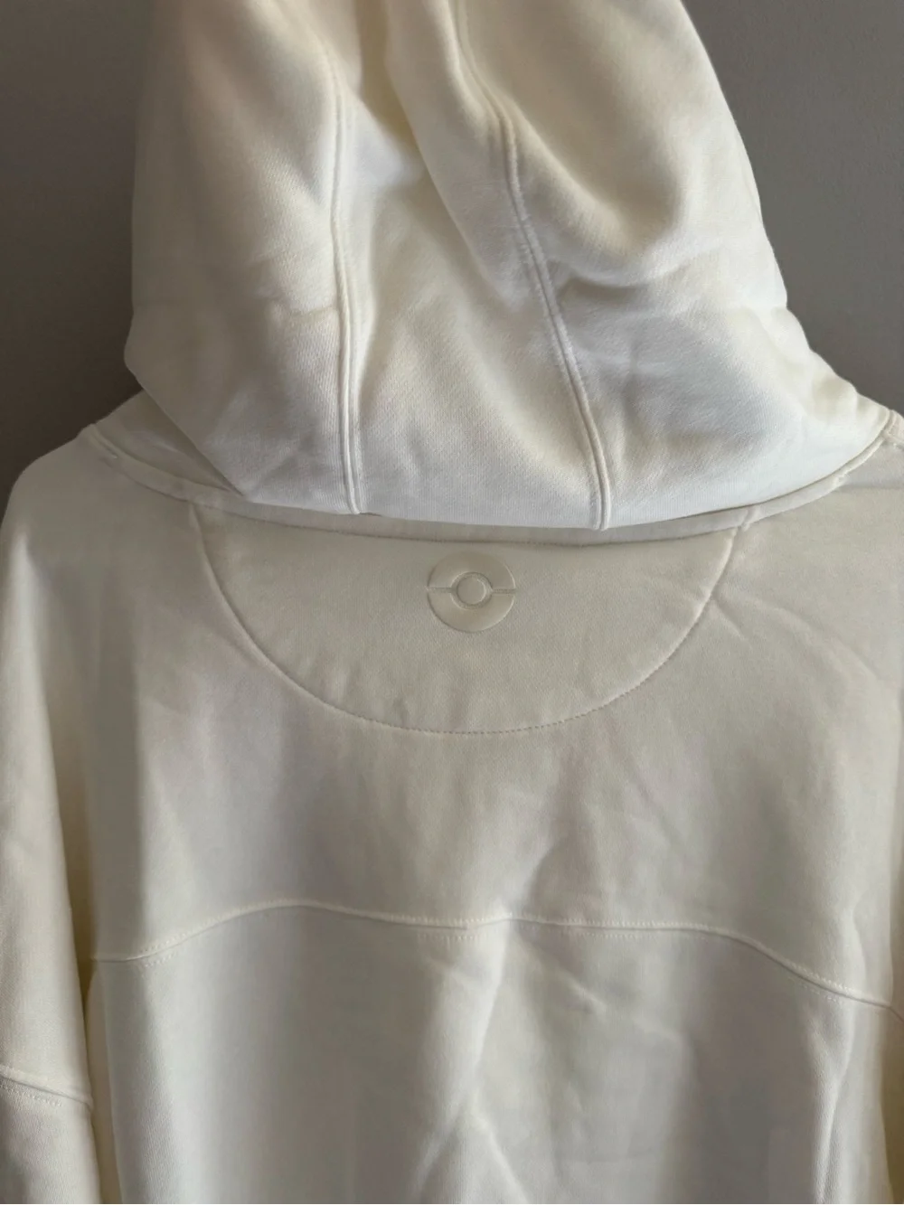 Pokémon x Target Exclusive Adult Trainer Hoodie Sweatshirt Cream SZ XL New